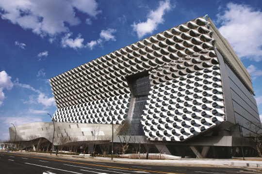 코오롱 원앤온리타워. 코오롱인더스트리 제공.